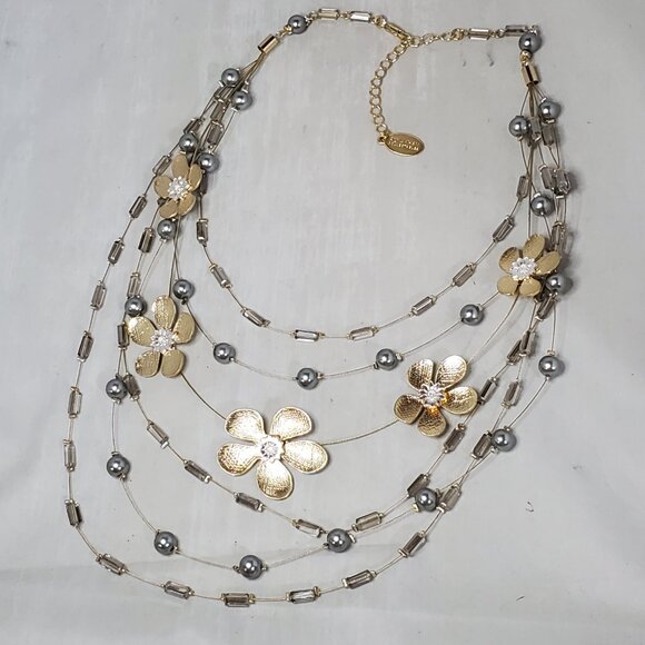 Ali Khan gold-toned multi-strand necklace featuring six layers - Picture 8 of 9